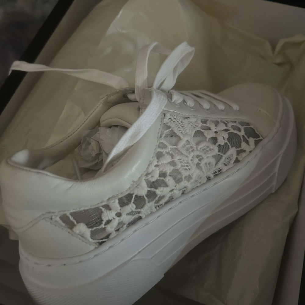 Elegant White Lace Women's Sneakers